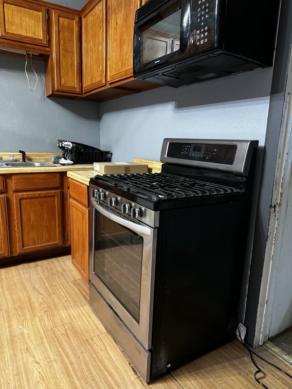 Scott's Appliance Sales and Service work photo